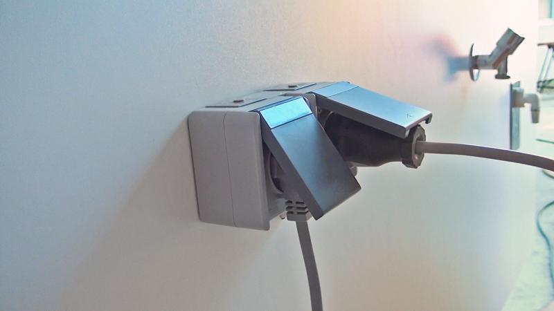 Gerät vom Stromnetz trennen