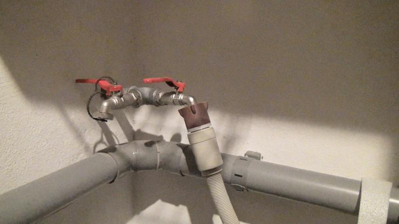 Waschmaschine vom Wasser abschließen 1 Waschmaschine vom Wasser abschließen 1