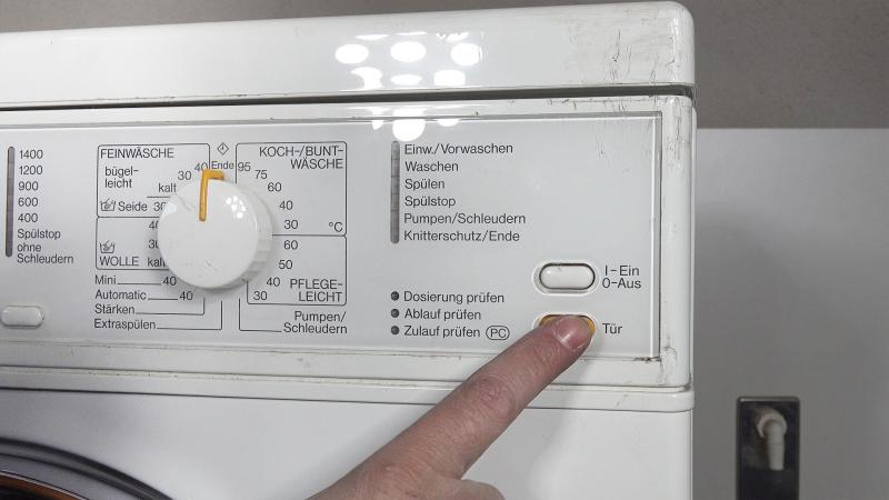 Türöffnen Taste bei einer Miele ohne Funktion Türöffnen Taste bei einer Miele ohne Funktion