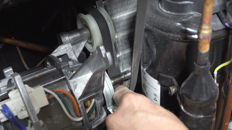 Riemen kontrollieren Riemen kontrollieren