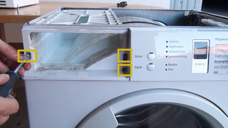 Linken Schrauben des Bedienelements abschrauben