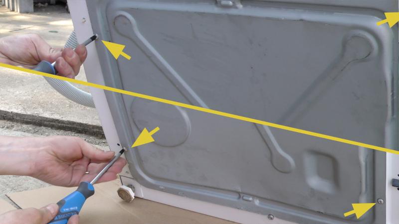 Geräteboden öffnen