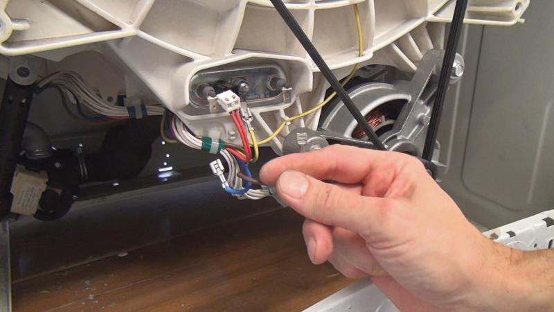 Heizstab Thermostatanschluss abklemmen