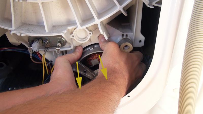 Waschmaschinenmotor herausnehmen Waschmaschinenmotor herausnehmen