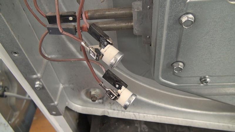 Verschmorte Steckhülsen und brüchige Temperaturfühler Verschmorte Steckhülsen und brüchige Temperaturfühler