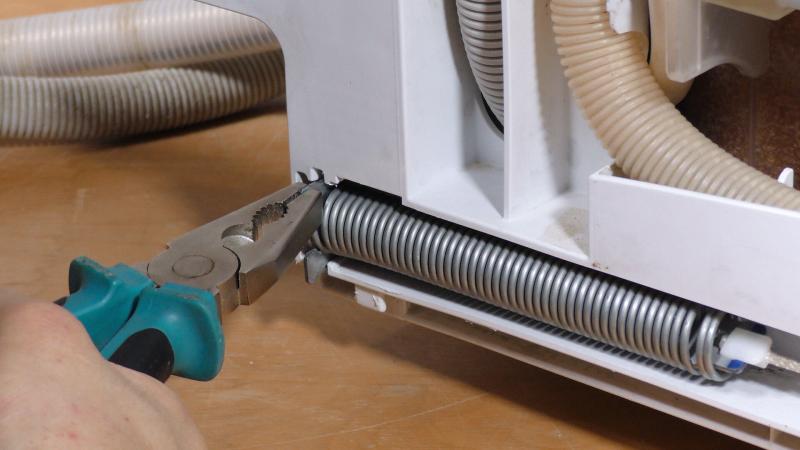 Feder einhängen Feder einhängen