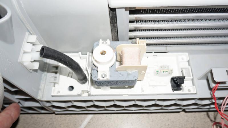 Kondensorpumpe abstecken Kondensorpumpe abstecken