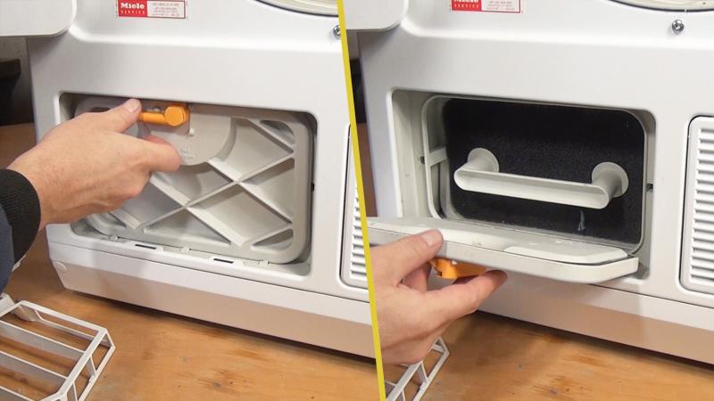 Luke des Kondensator-Filters öffnen Luke des Kondensator-Filters öffnen