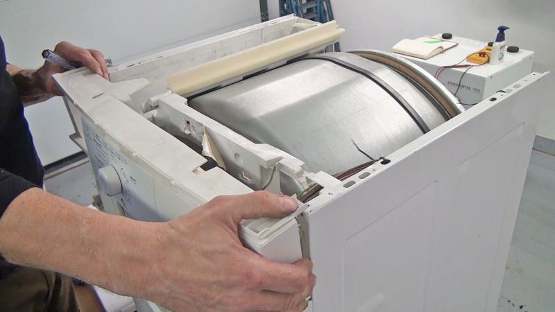 Bedienelement zur Seite legen