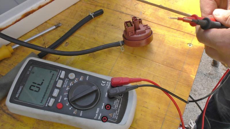 Druckdose durchmessen