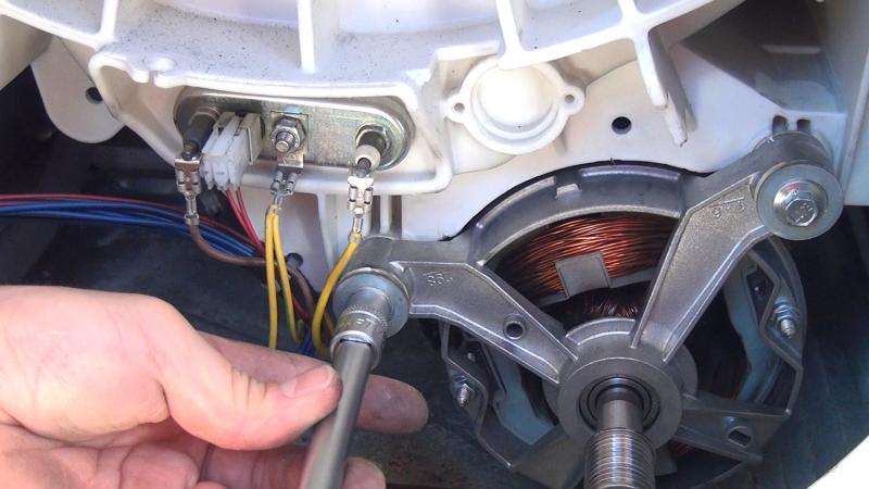 Motor verschrauben Motor verschrauben