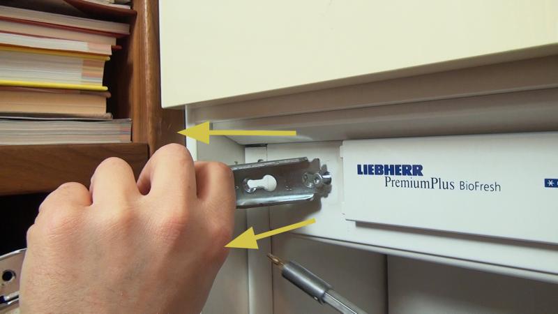 Scharnier entfernen Scharnier entfernen