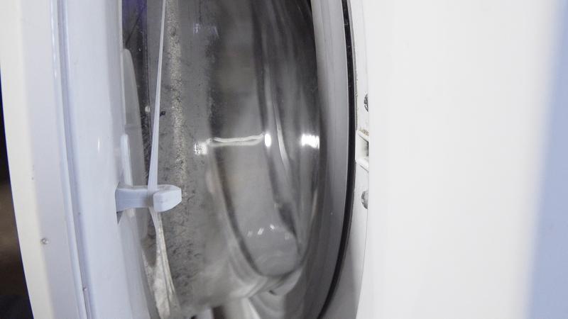 Haken zeigt nach außen Haken zeigt nach außen