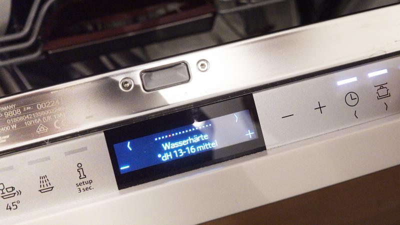 Wasserhärte bei modernen Spülmaschinen einstellen