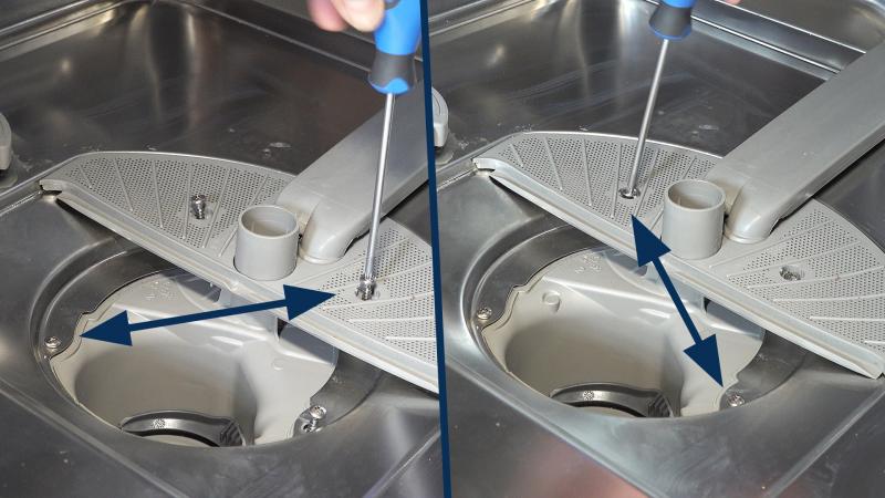 Zulaufrohr und Pumpentopf mit den Schrauben über Kreuz fixieren