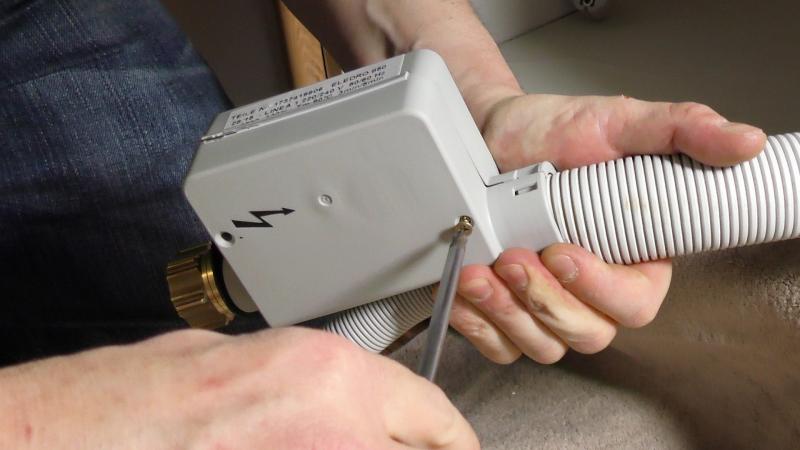 Gehäuse verschrauben Gehäuse verschrauben