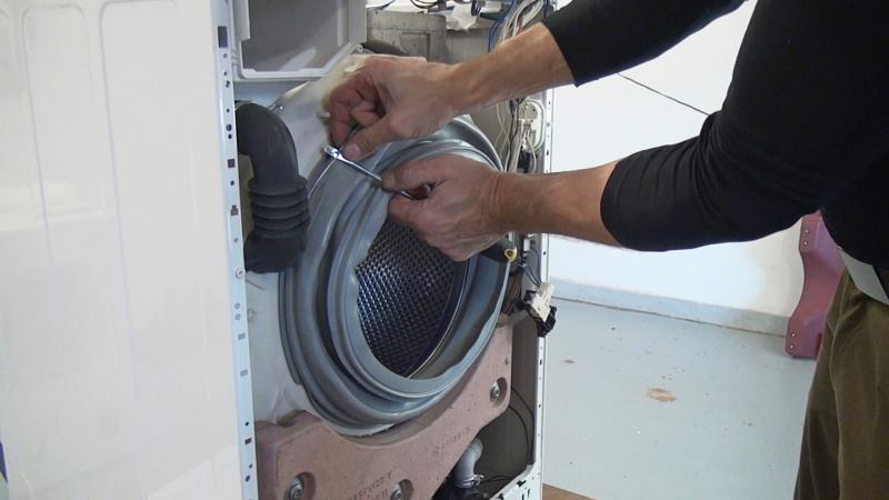 Inneren Spannring wieder entfernen und neu aufziehen Inneren Spannring wieder entfernen und neu aufziehen