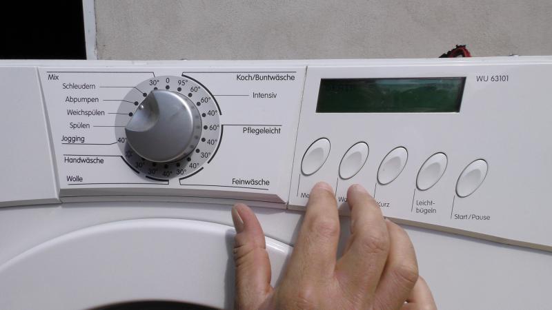 Maschine anstecken und testen